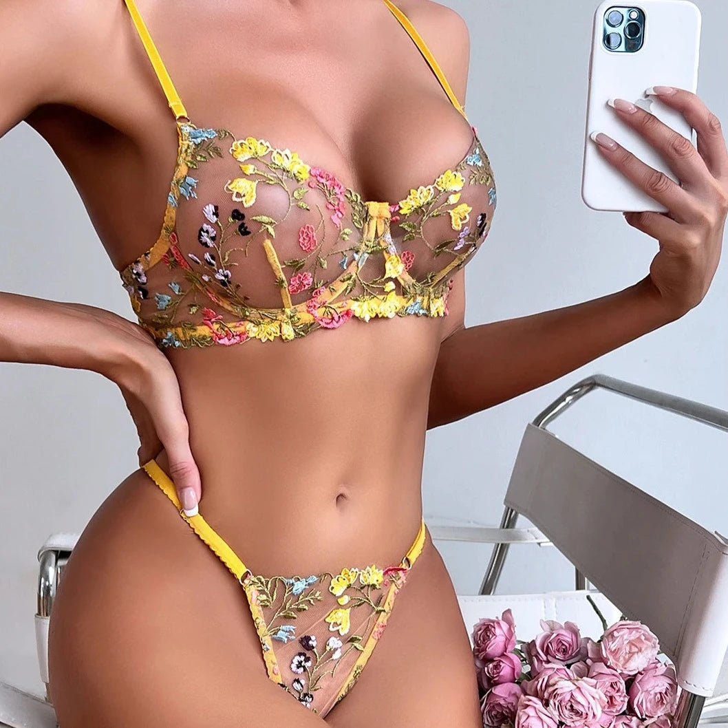 Aurelia bra & thong lingerie set summer yellow selfie