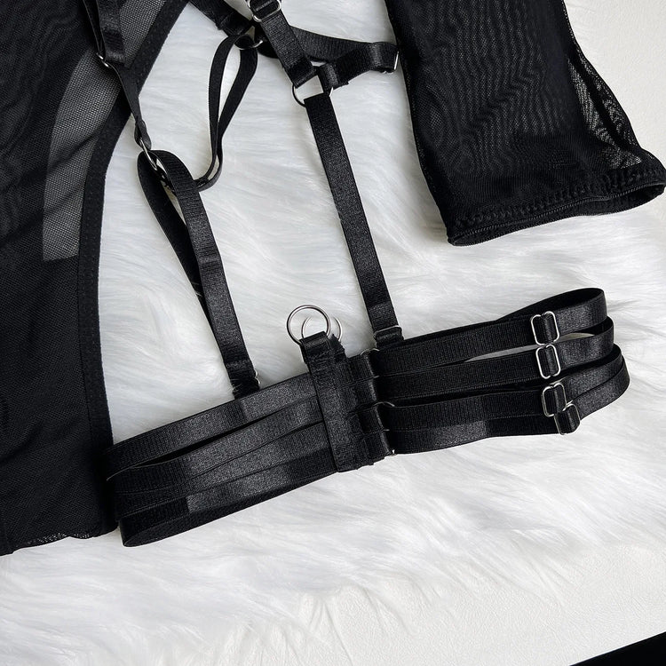 Close-up of triple-strap waist harness on The Esme in Black