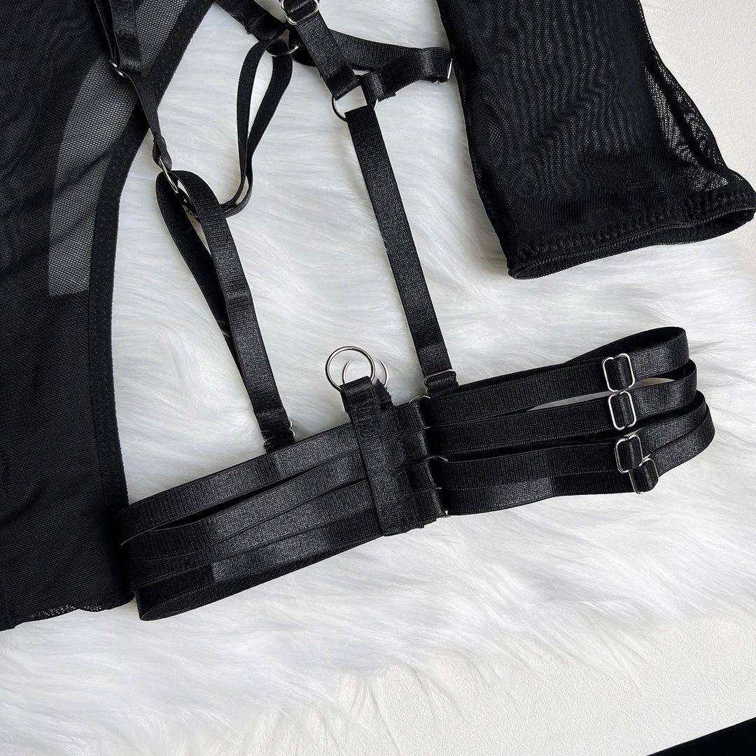 Close-up of triple-strap waist harness on The Esme in Black